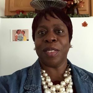 Meet your Posher, Sandra